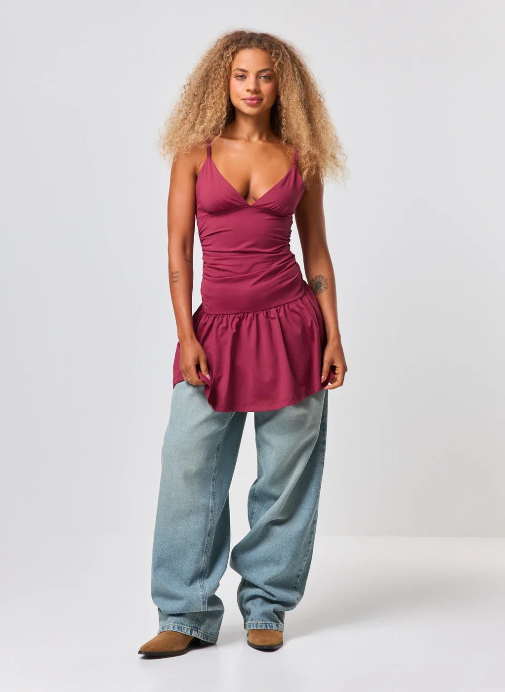 Vestido Curto Poliamida Decote V