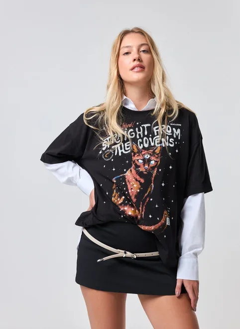 Camiseta Box Preta Gato Místico