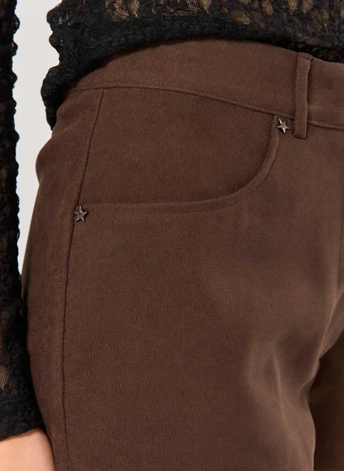 Short Micro Em Suede Marrom