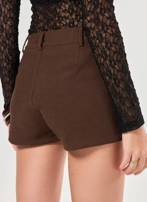 Short Micro Em Suede Marrom