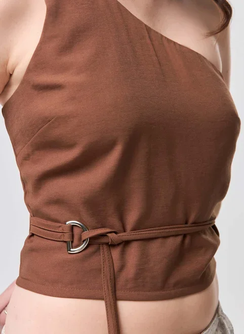 Blusa Ombro Único Marrom Aviamento