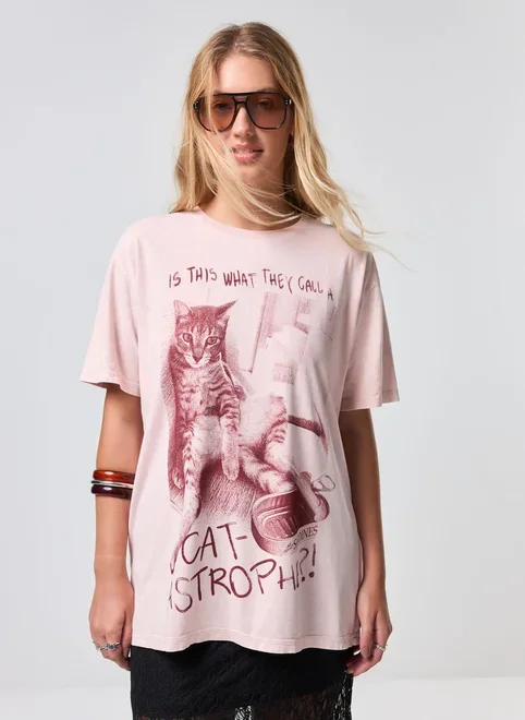 Camiseta Oversized Rosa Gato