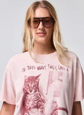 Camiseta Oversized Rosa Gato