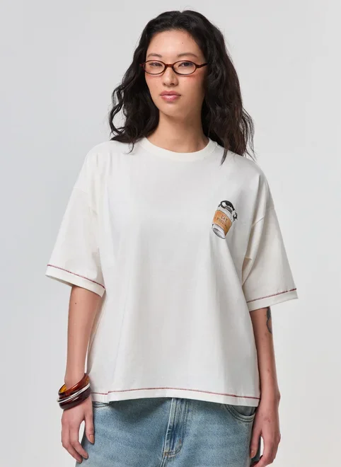 Camiseta Box Off-White Café Gatinhos