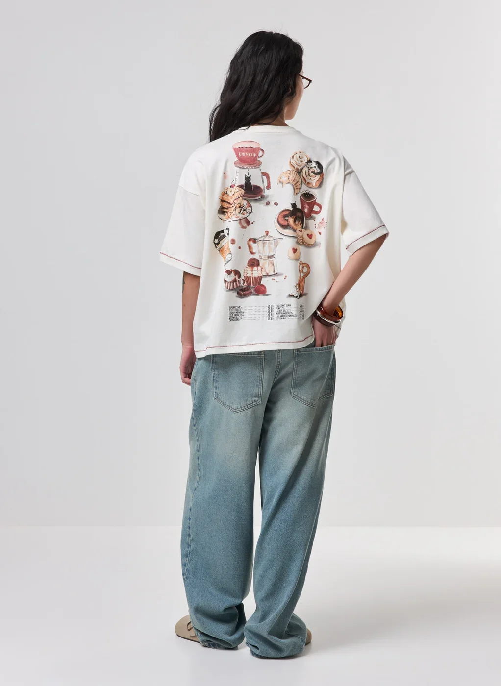 Camiseta Box Off-White Café Gatinhos