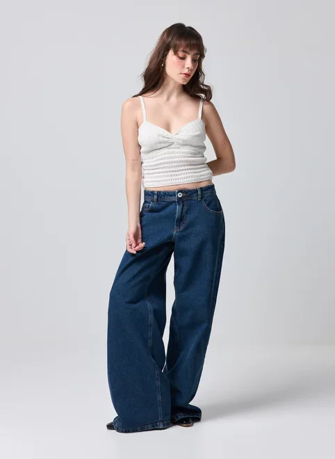 Cropped Tricô Off‑White Busto Torcido