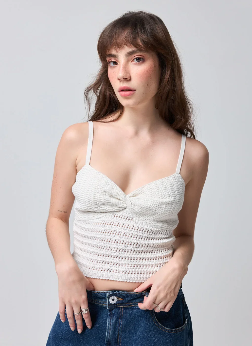 Cropped Tricô Off‑White Busto Torcido