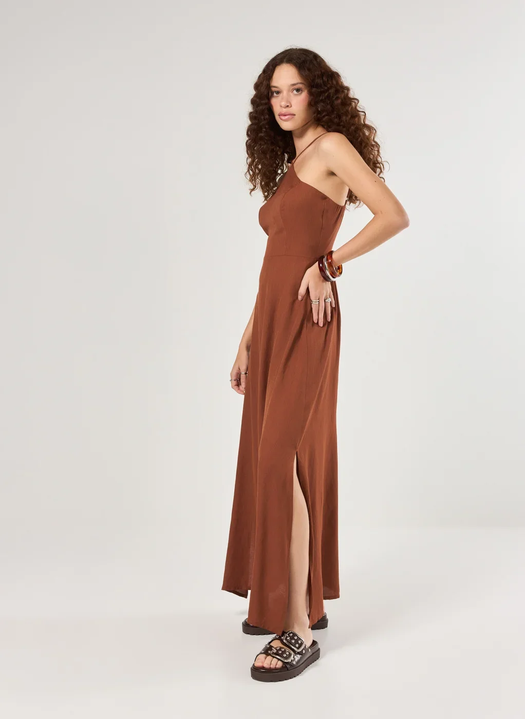 Vestido Midi Halter Marrom