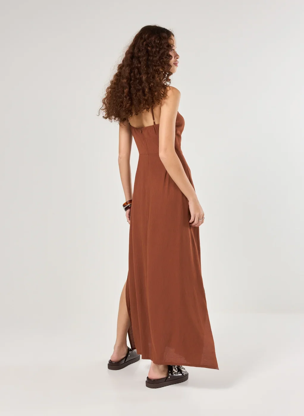 Vestido Midi Halter Marrom