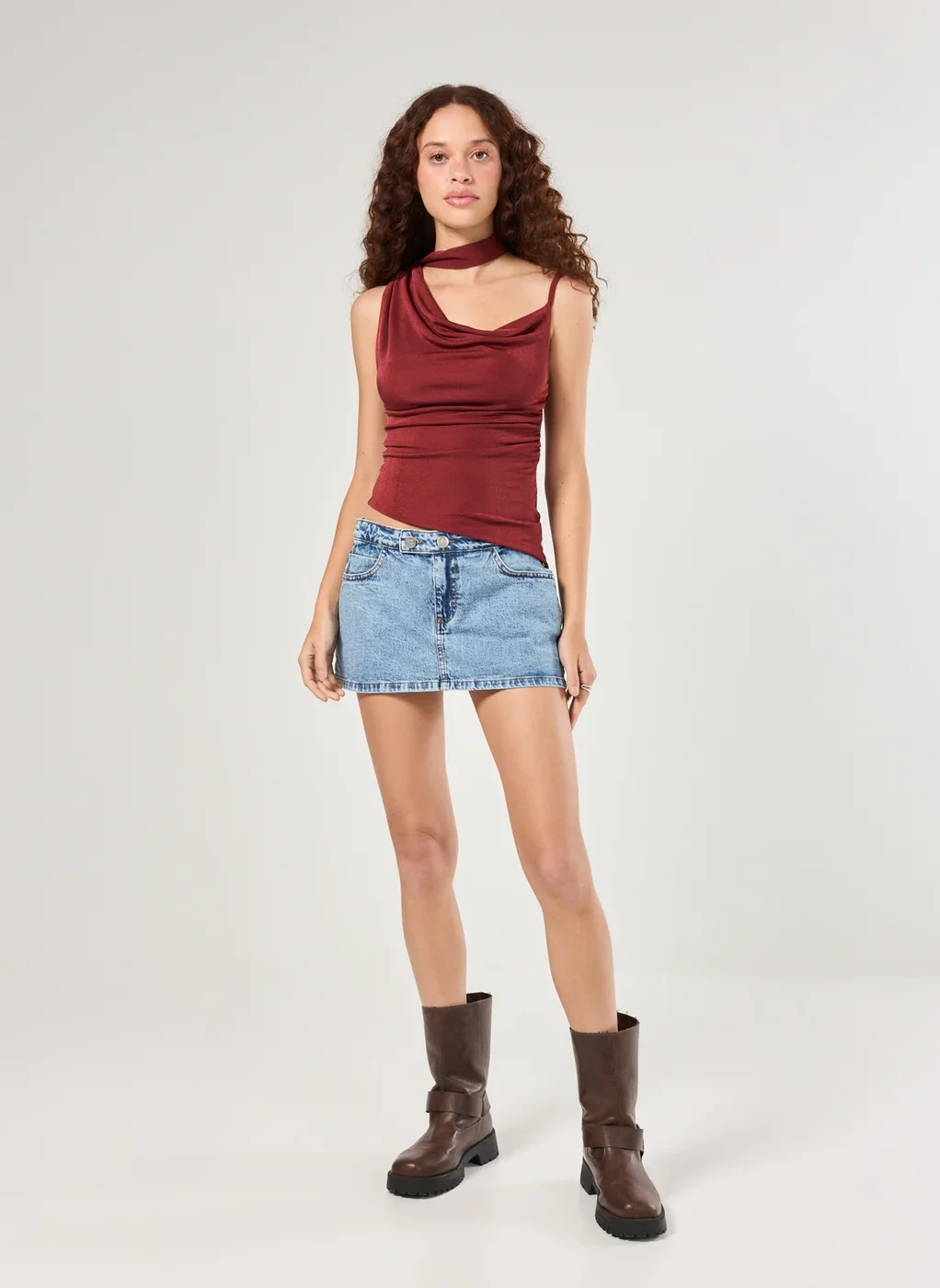 Regata Degagê Gravatinha Bordô