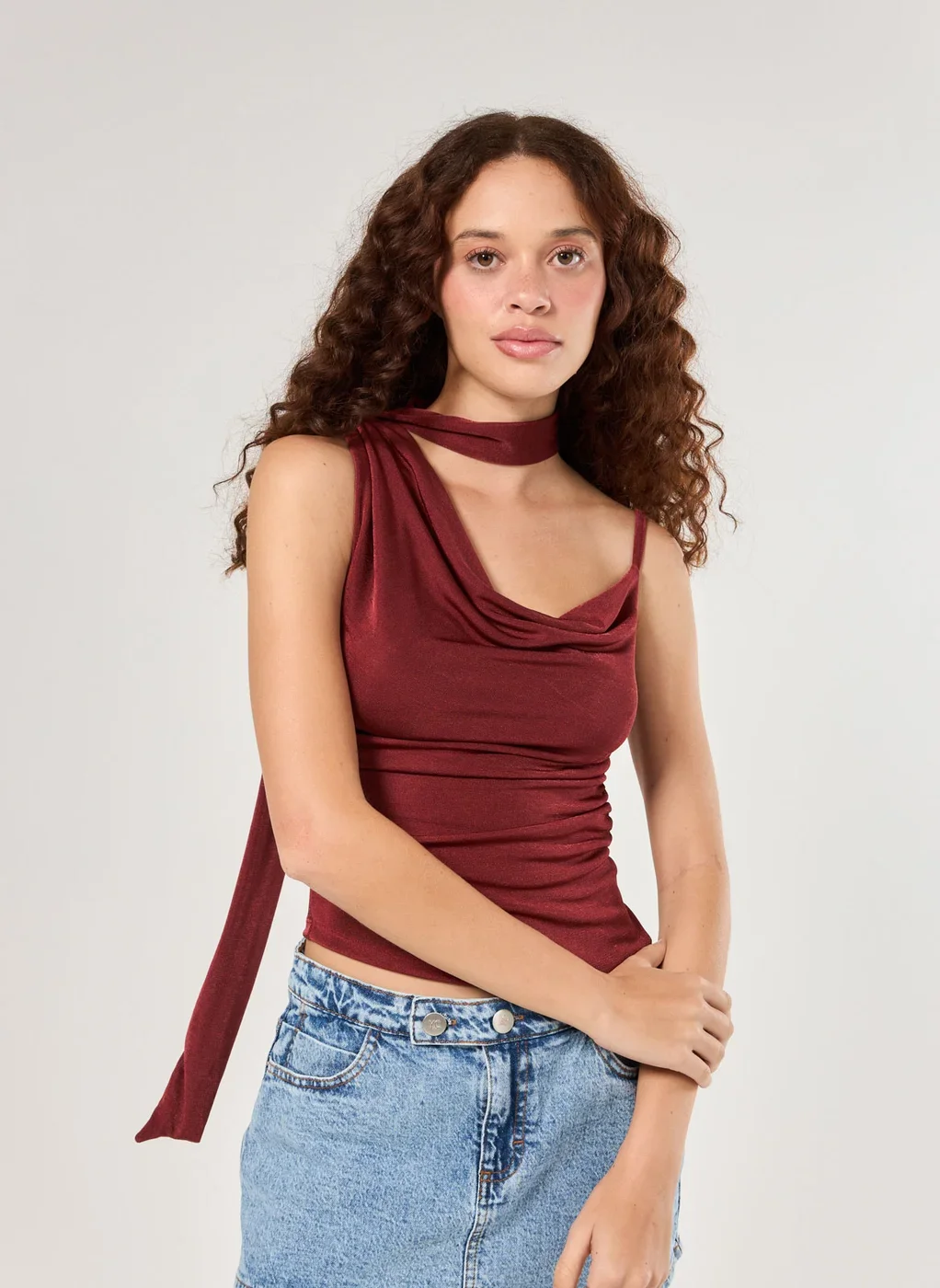 Regata Degagê Gravatinha Bordô