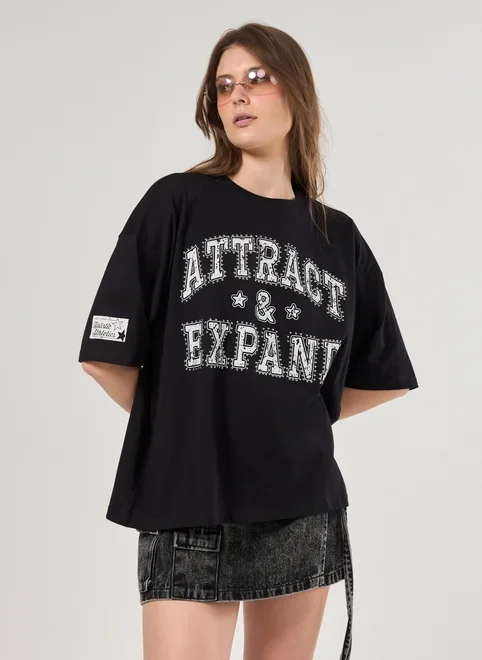 Camiseta Preta Box Tachinhas