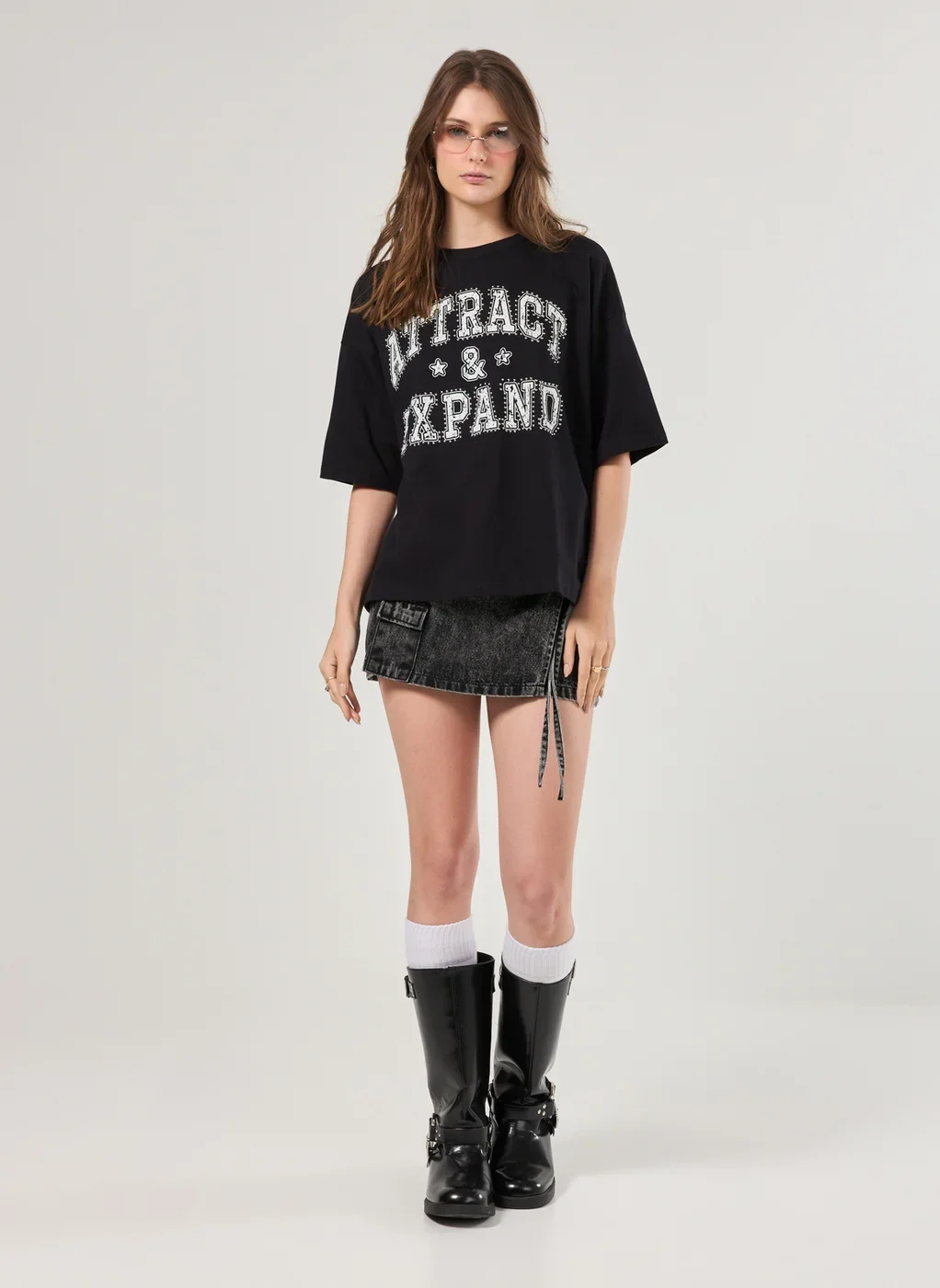 Camiseta Preta Box Tachinhas