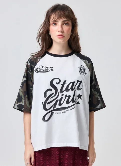 Camiseta Box Raglan Off‑White Camuflada
