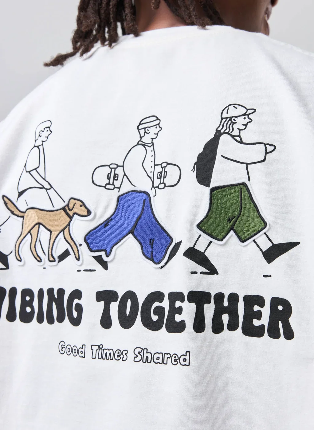 Camiseta Box Malhão Off‑White Bordado