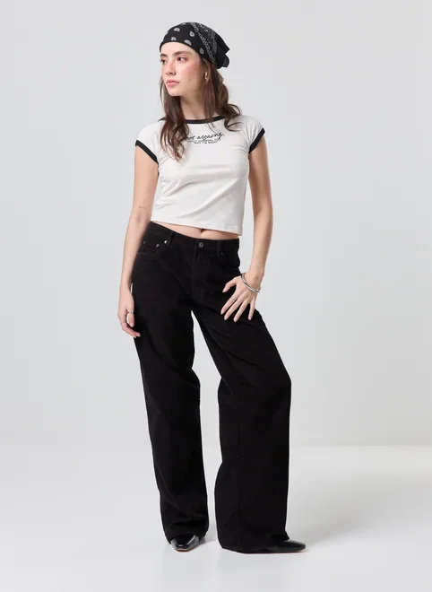 Calça Wide Leg Cintura Baixa Cotelê