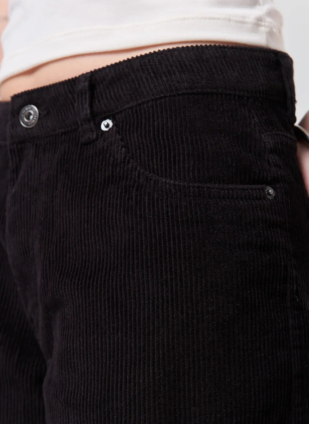 Calça Wide Leg Cintura Baixa Cotelê