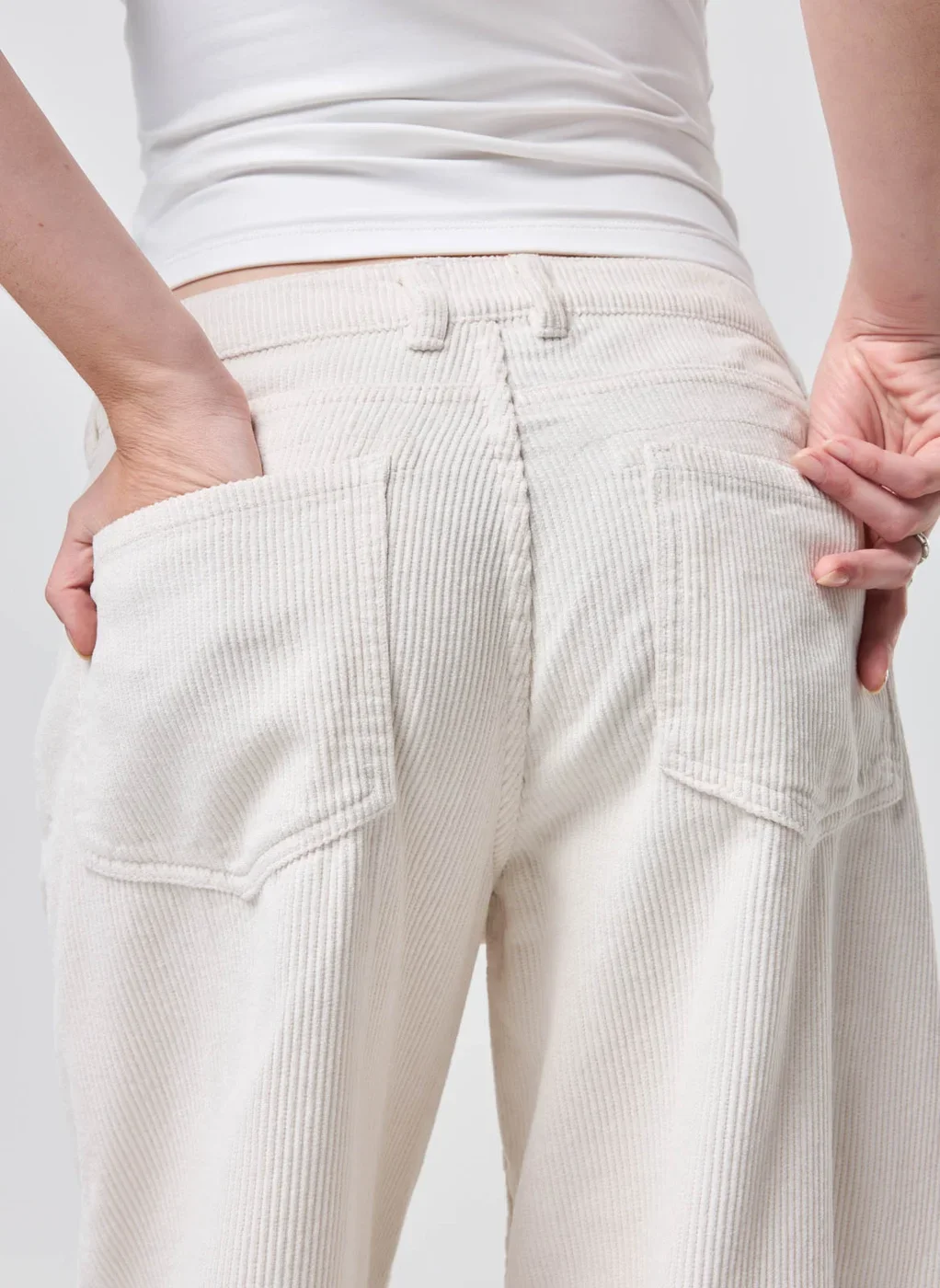 Calça Wide Leg Cintura Baixa Cotelê