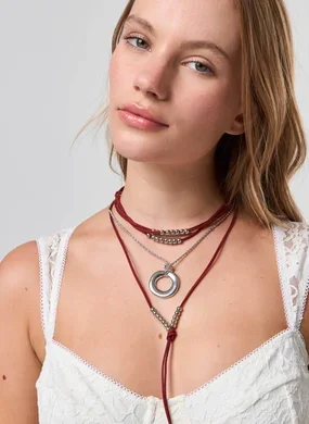 Conjunto 2 Colares Suede Bordô E Prateado