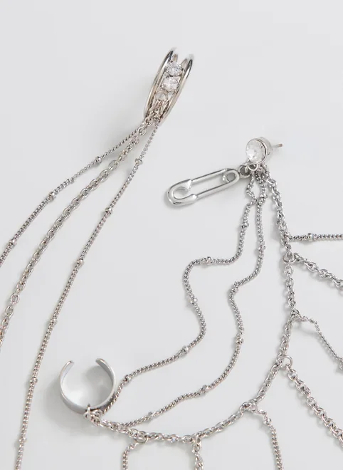 Brinco Com Piercing Fake Prateado