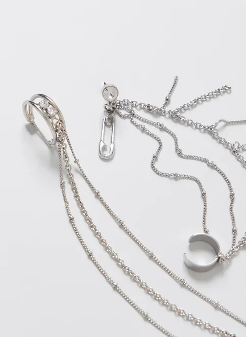 Brinco Com Piercing Fake Prateado