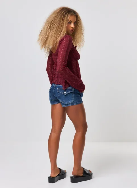 Blusa Manga Longa Textura Flores Bordô