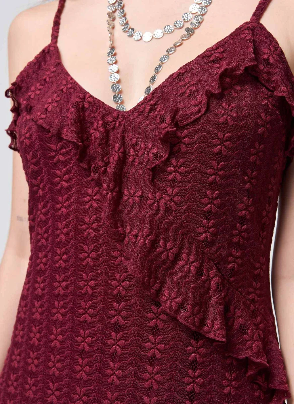 Vestido Curto Renda Vinho Pontas