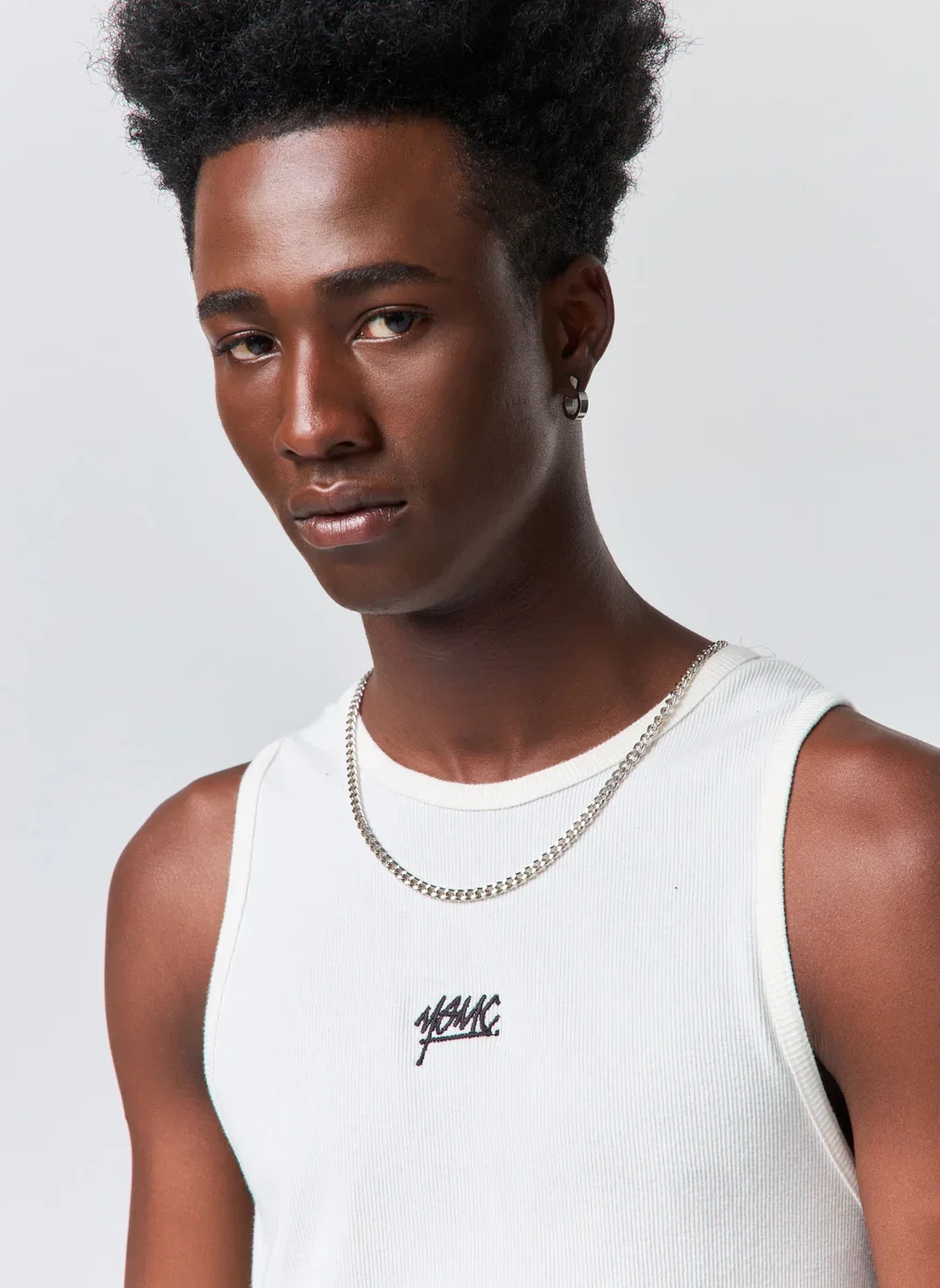 Regata Slim Ribana Off‑White Bordado