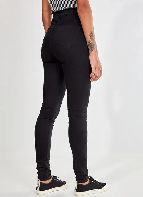 Calça Skinny Cintura Alta em Sarja