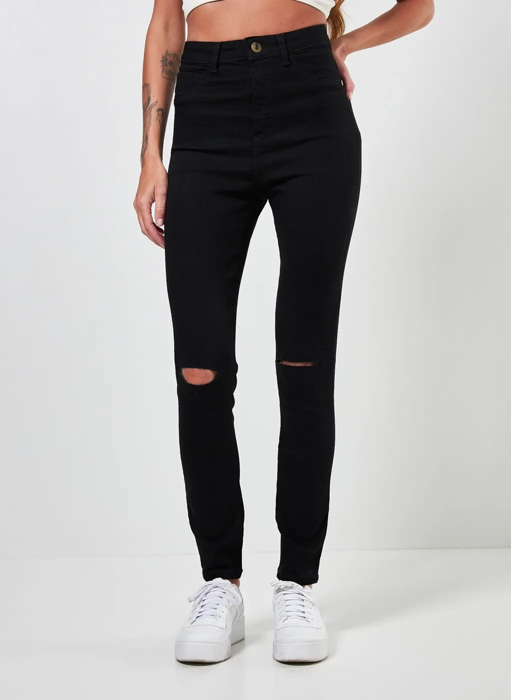 Calça Skinny em Sarja Navalhada