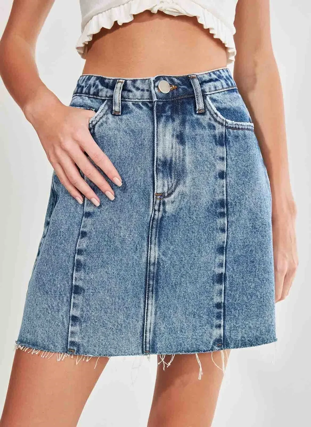 Saia Jeans com Barra Desfiada