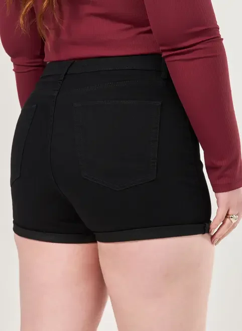 Short Cintura Alta em Sarja