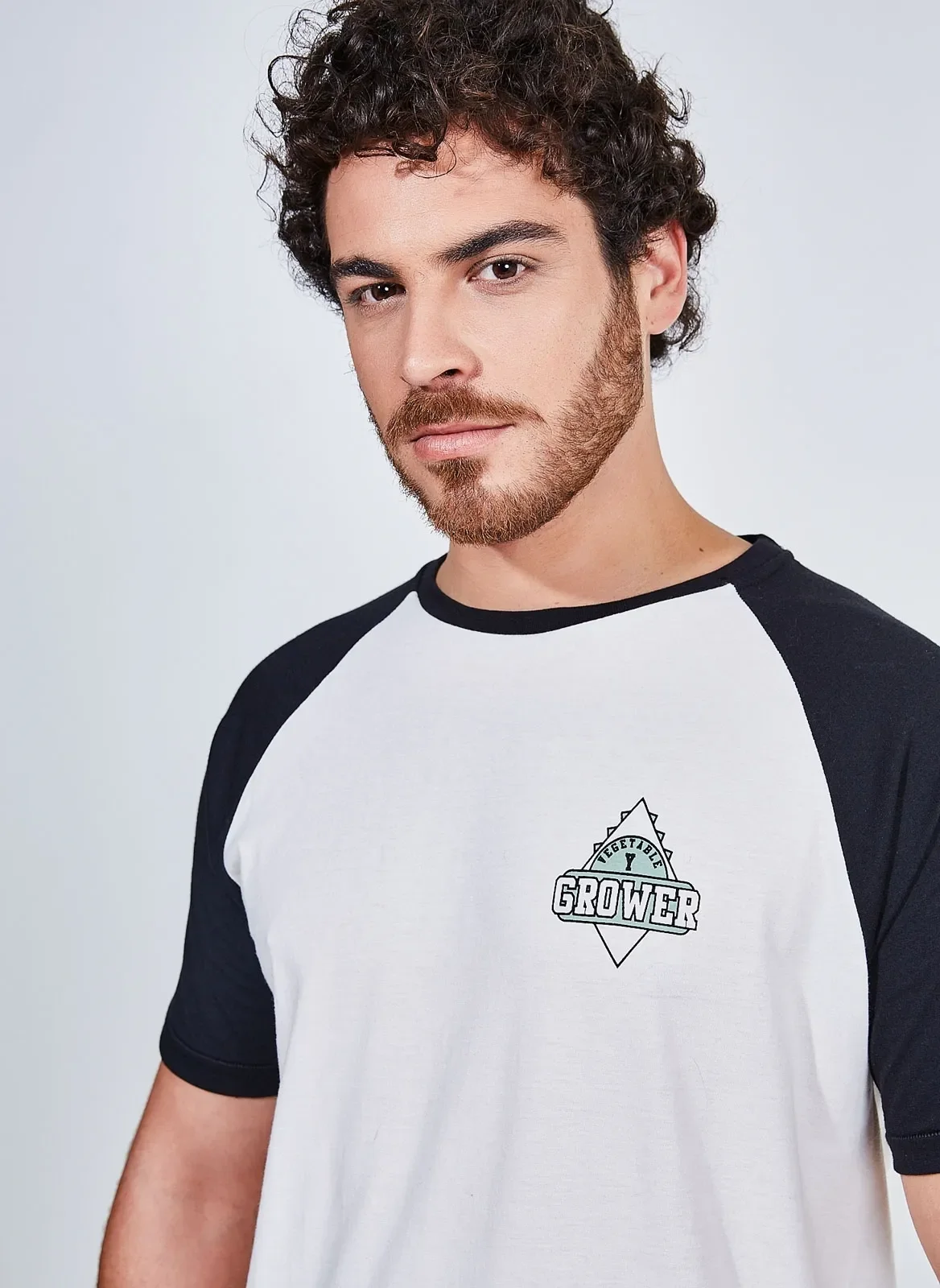 1076158_camiseta-mc-raglan-com