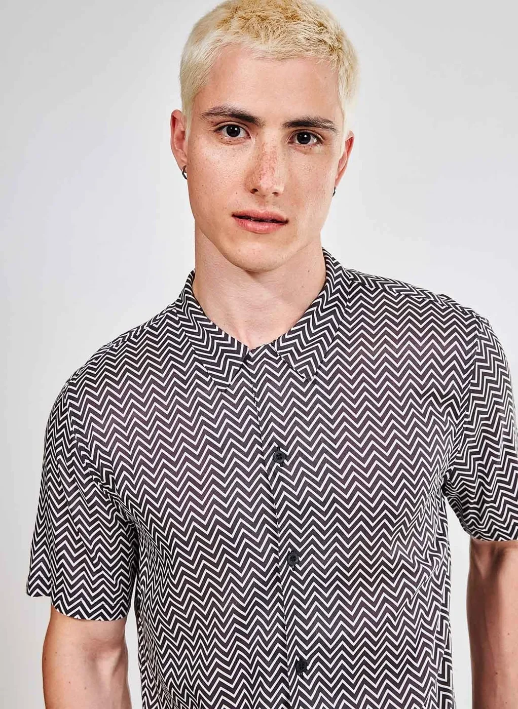 1089140_camisa-mc-zig-zag-mini