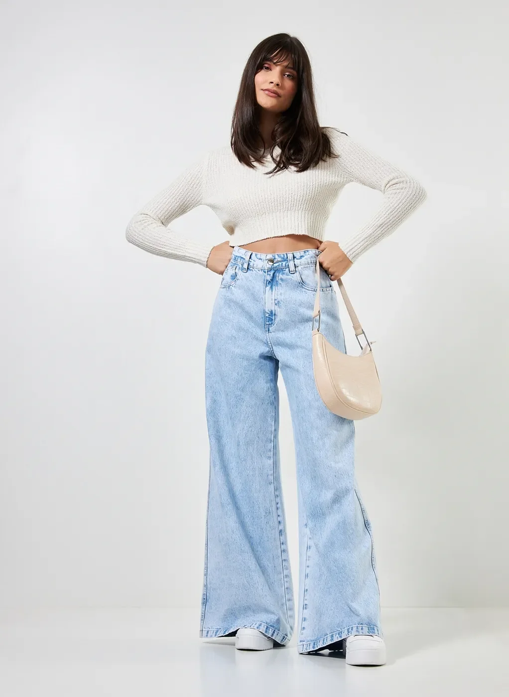 calça jeans wide leg clara jeans delave