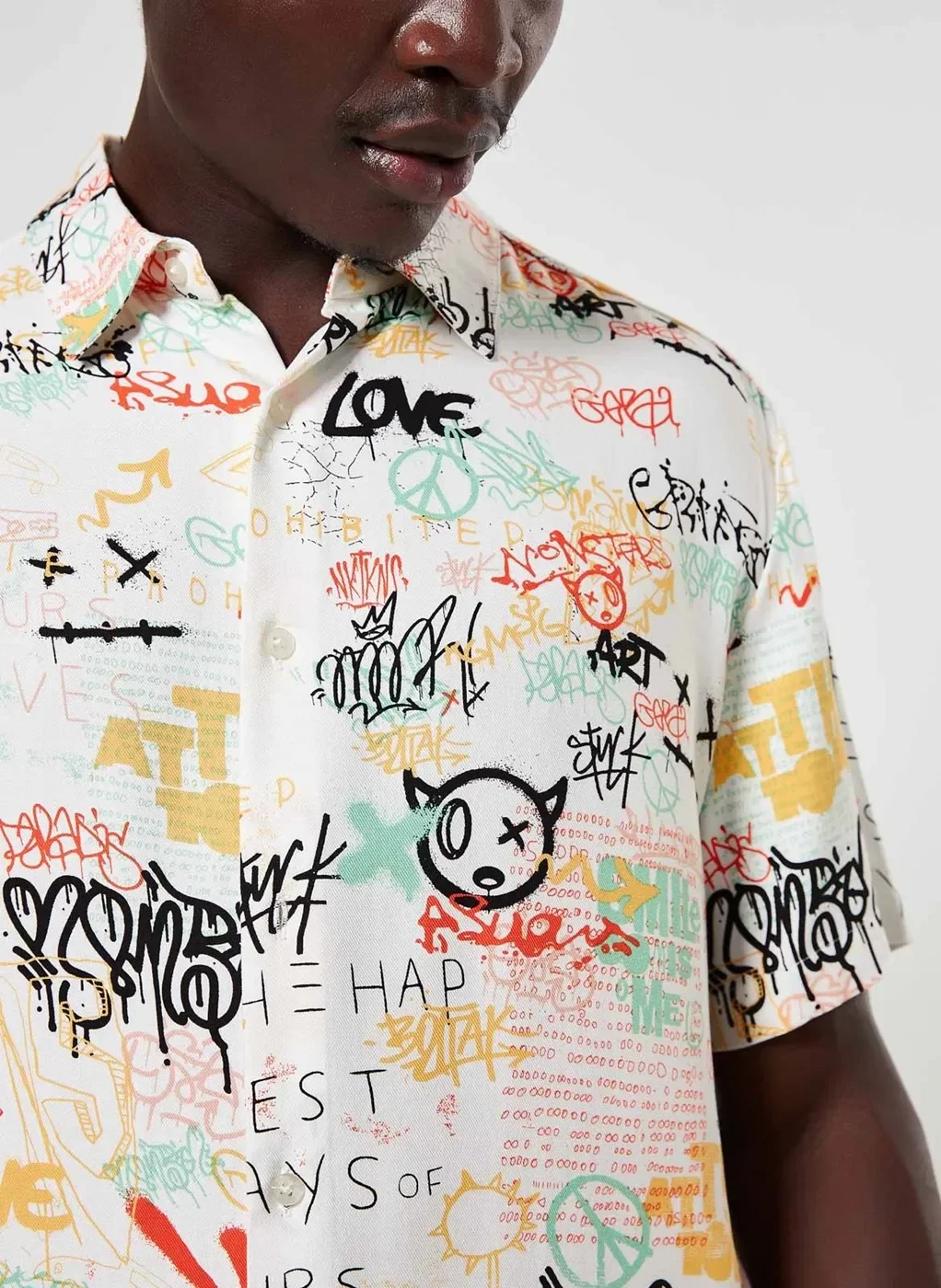 camisa off-white grafites coloridos - estampado