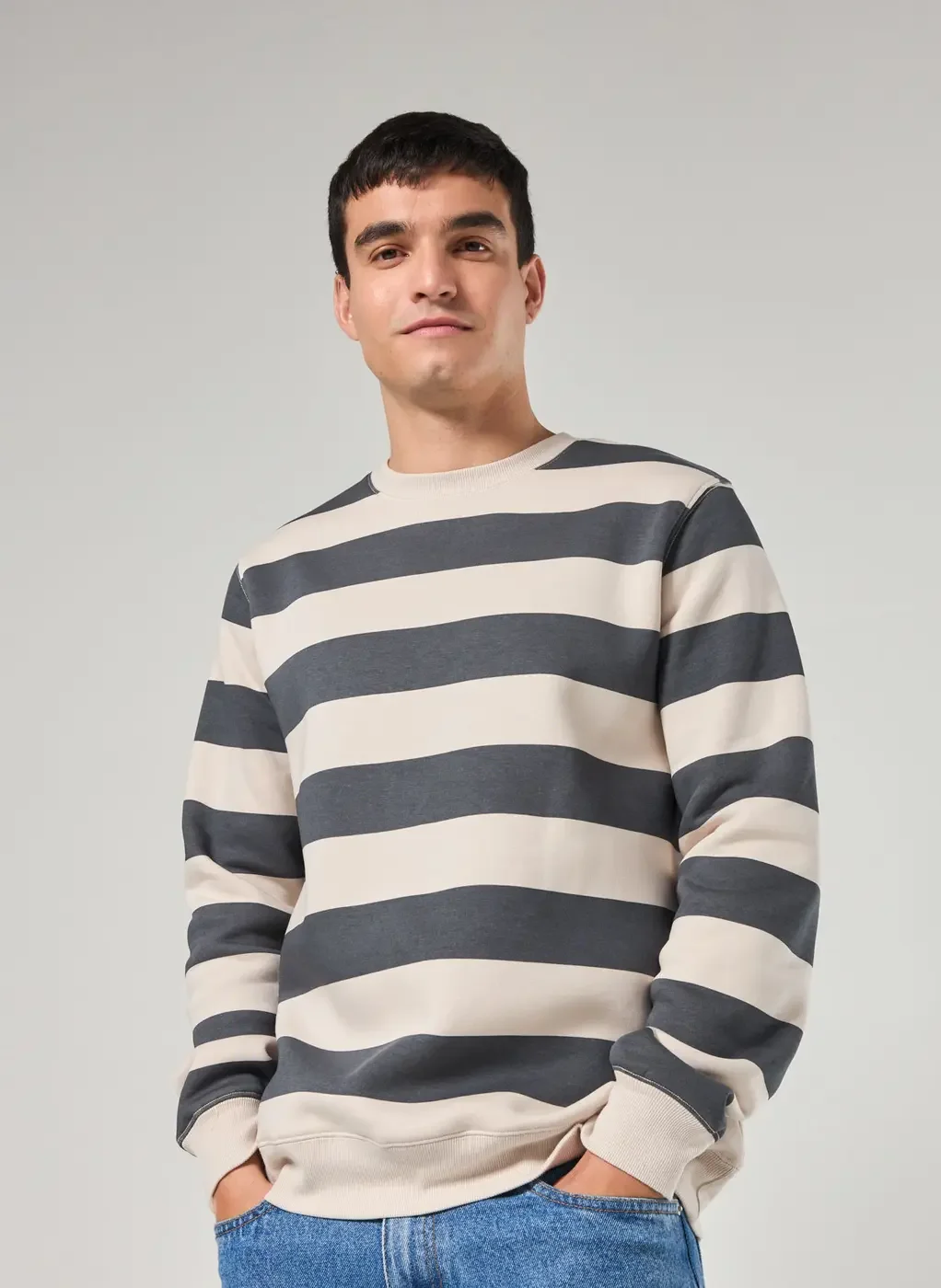 moletom listrado sem capuz chumbo