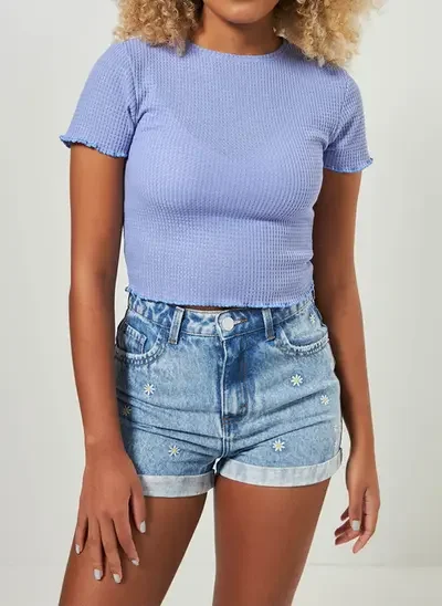 blusa mini tee em malha texturizada - lavanda