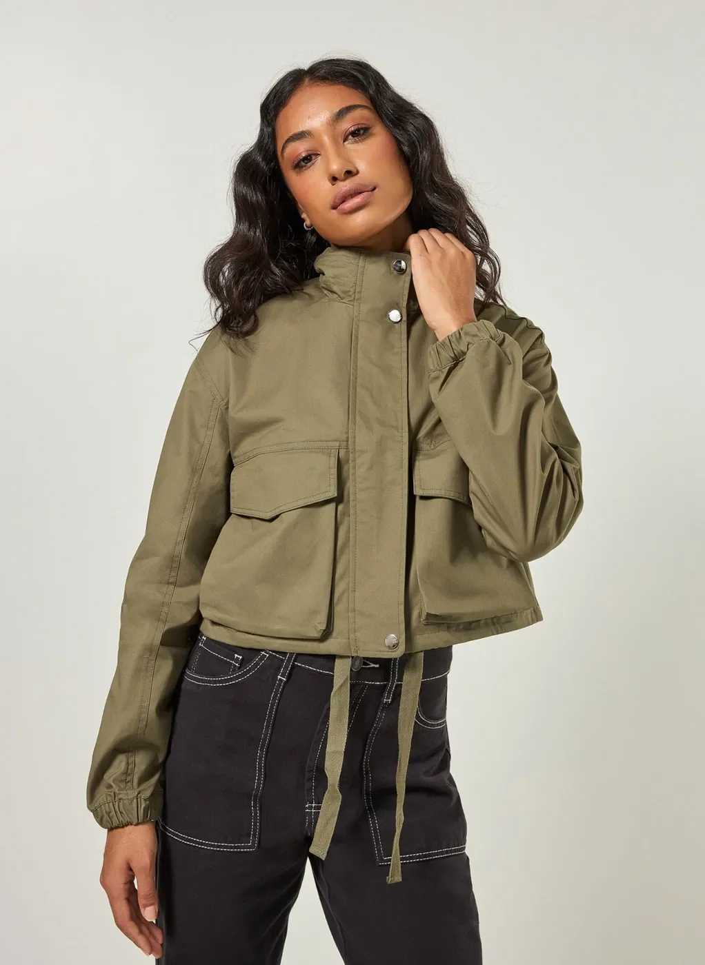 jaqueta parka em sarja verde militar - verde militar