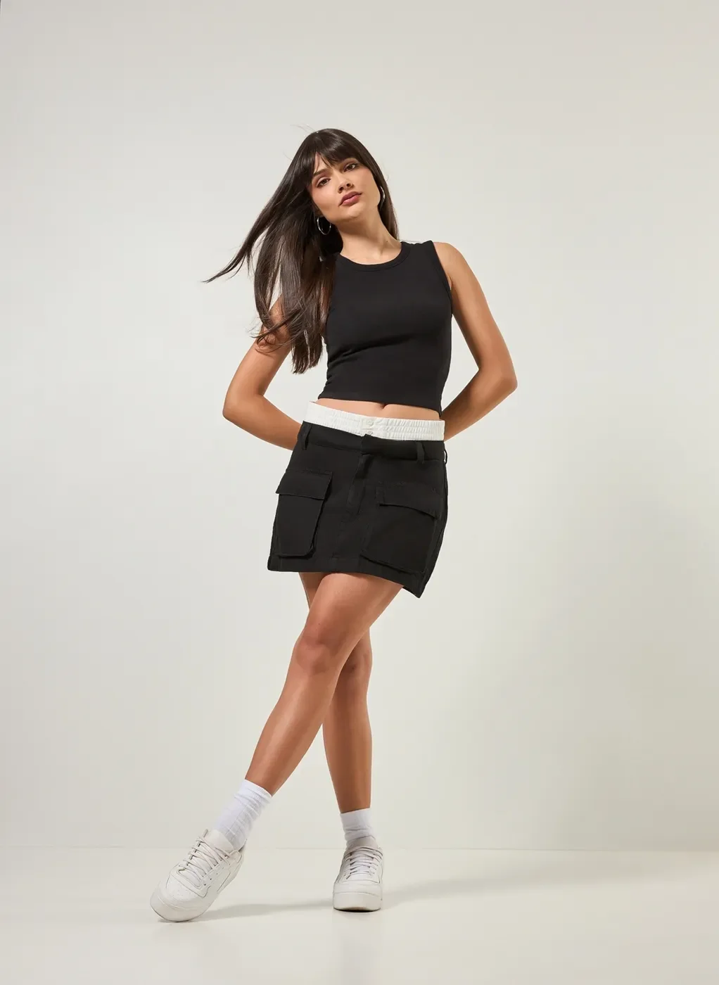 saia cargo em sarja preta cós duplo preto