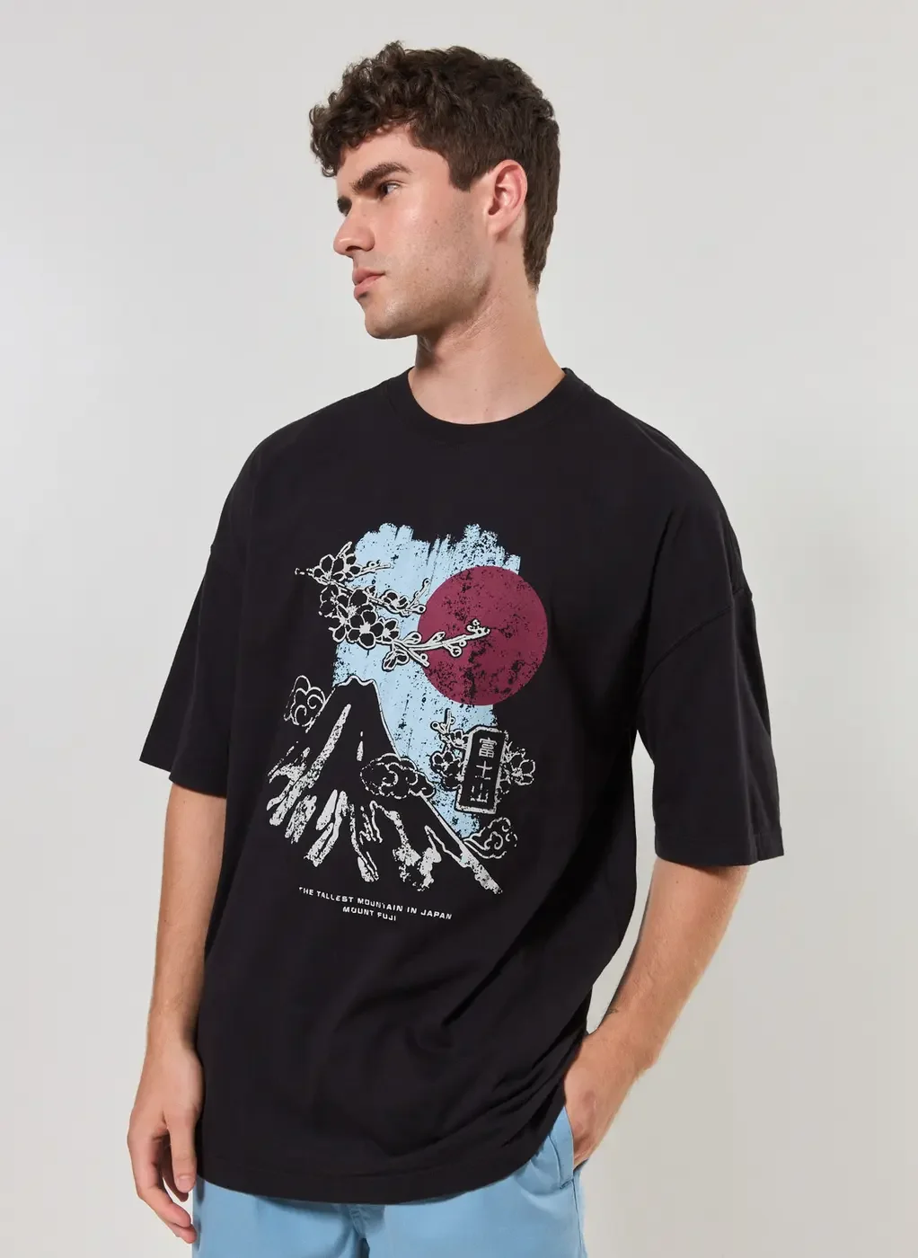camiseta oversized monte fuji - preto