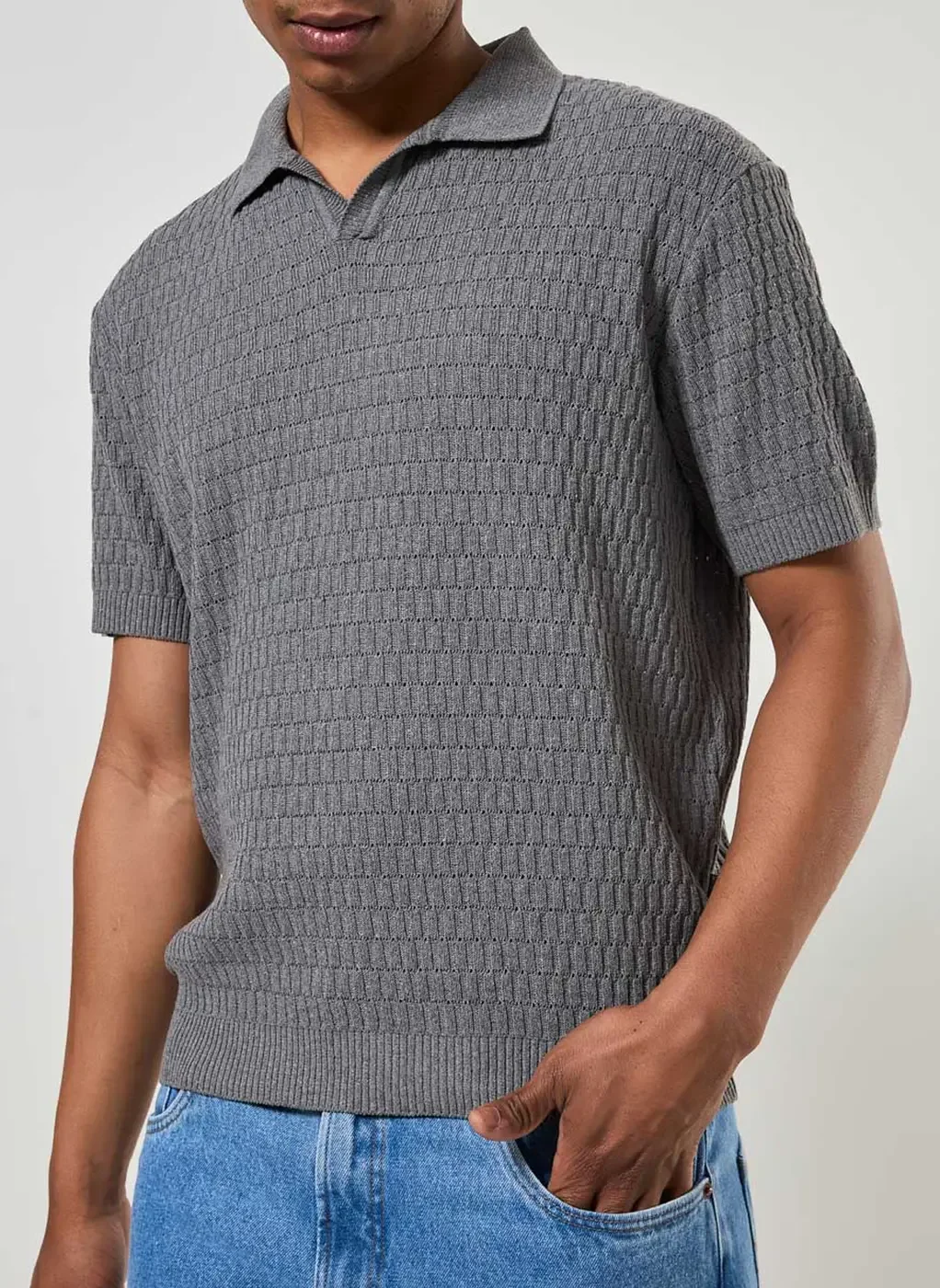 camisa polo cinza em tricô - chumbo