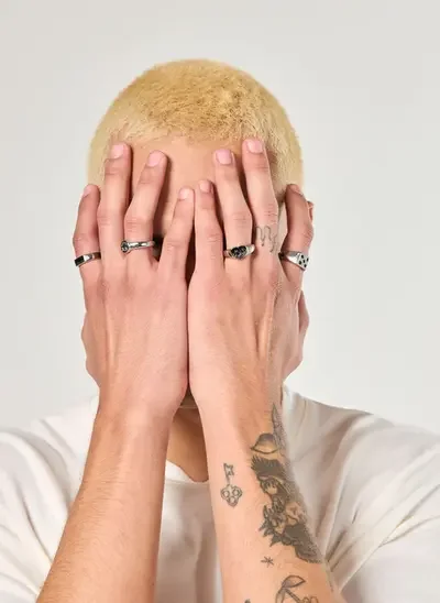 Youcom conjunto 4 anéis prateados e pretos fun