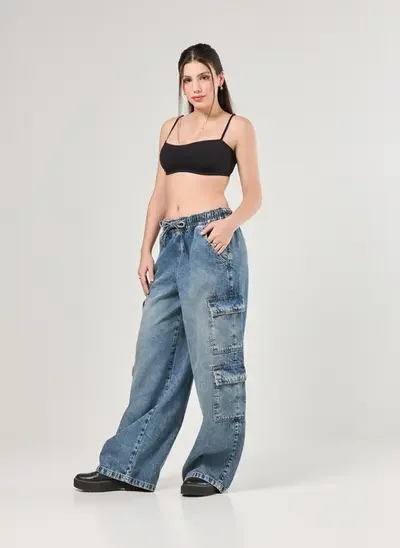 calça jeans cargo oversized
