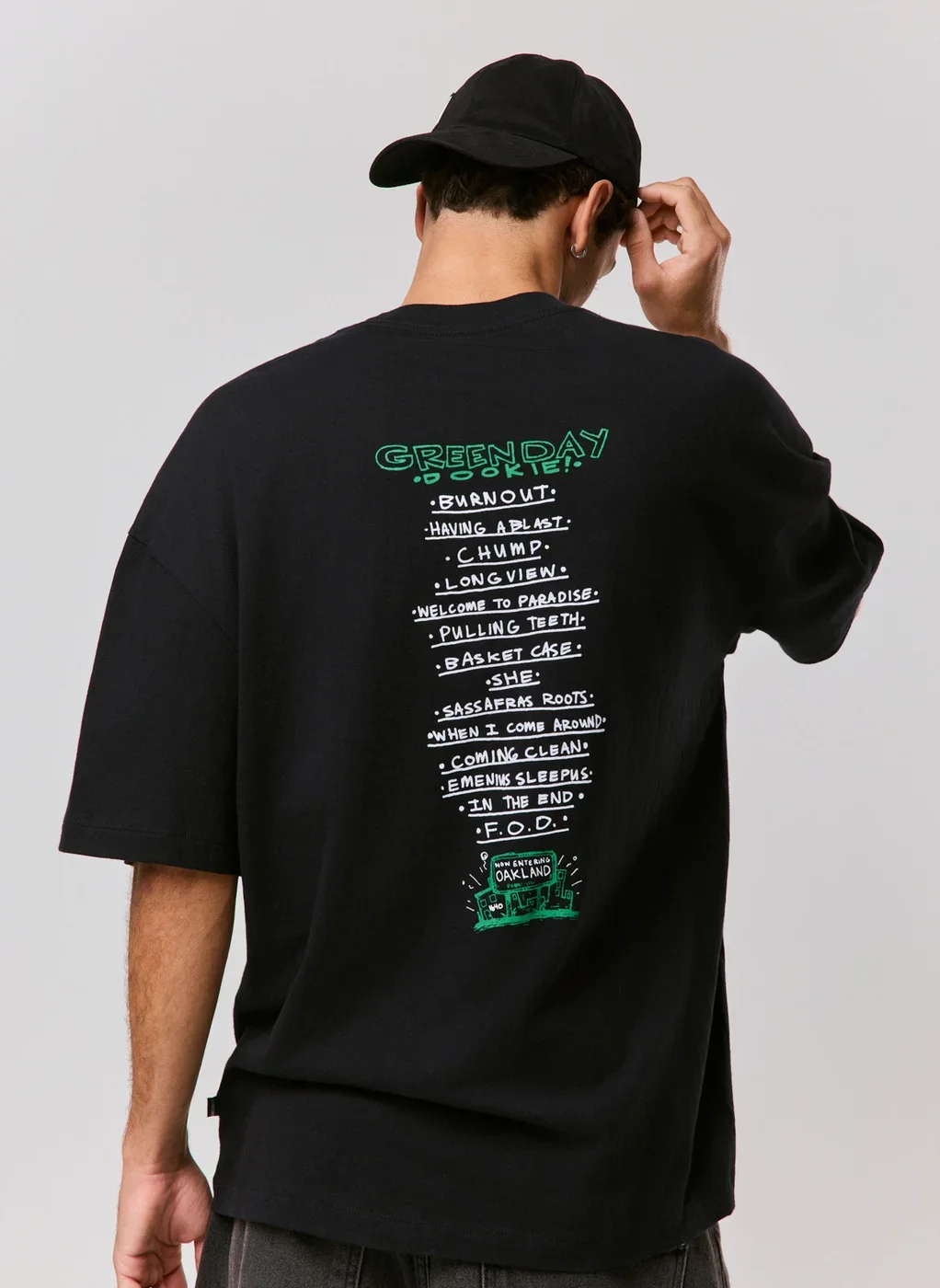 camiseta oversized preta green day - preto