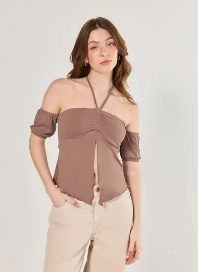 blusa ombro a ombro com fenda