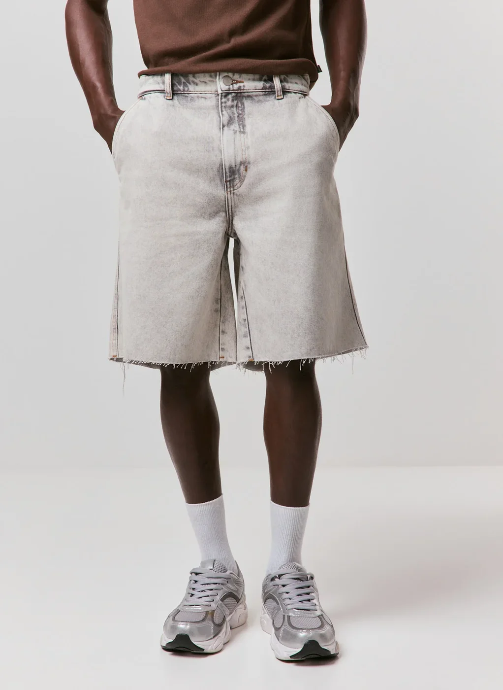 jorts jeans cinza super baggy - jeans cinza