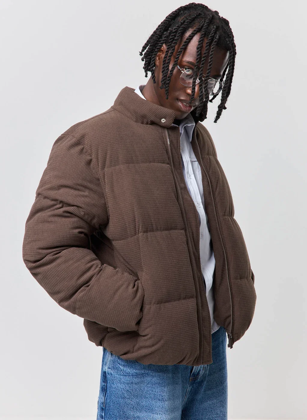 jaqueta puffer grid marrom - marrom