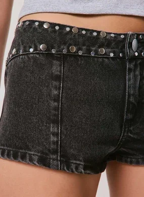 Micro Short Jeans Preto Tachas