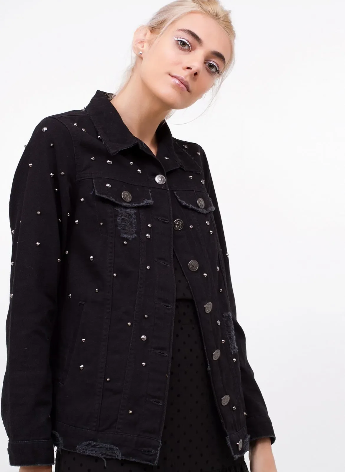 jaqueta com tachas preta black jeans